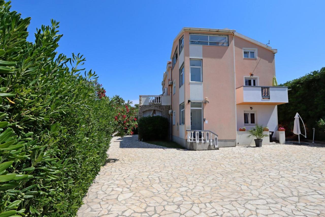 Seaside Apartments With A Swimming Pool Pag - 6412 파그 외부 사진