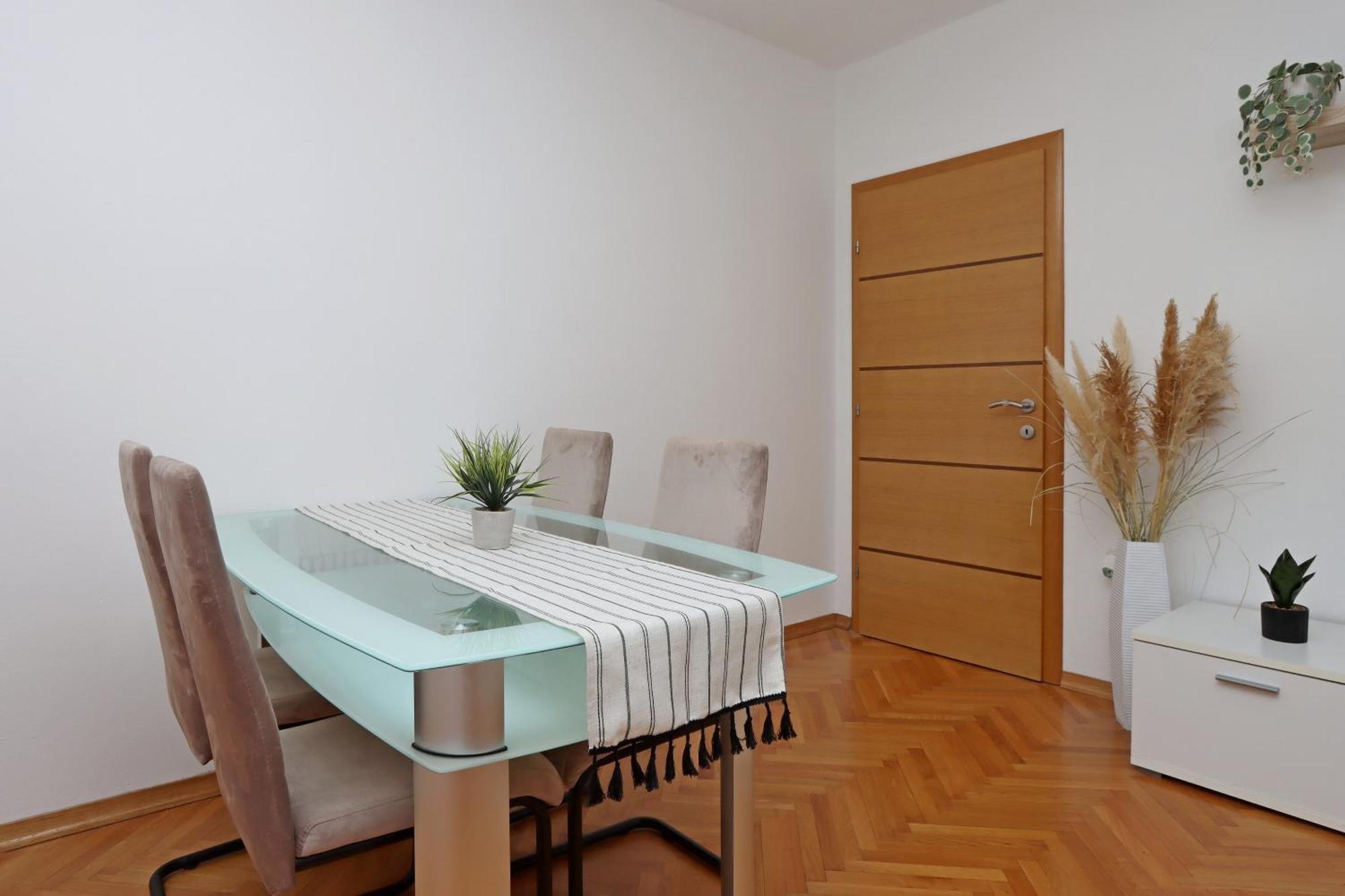 Seaside Apartments With A Swimming Pool Pag - 6412 파그 객실 사진