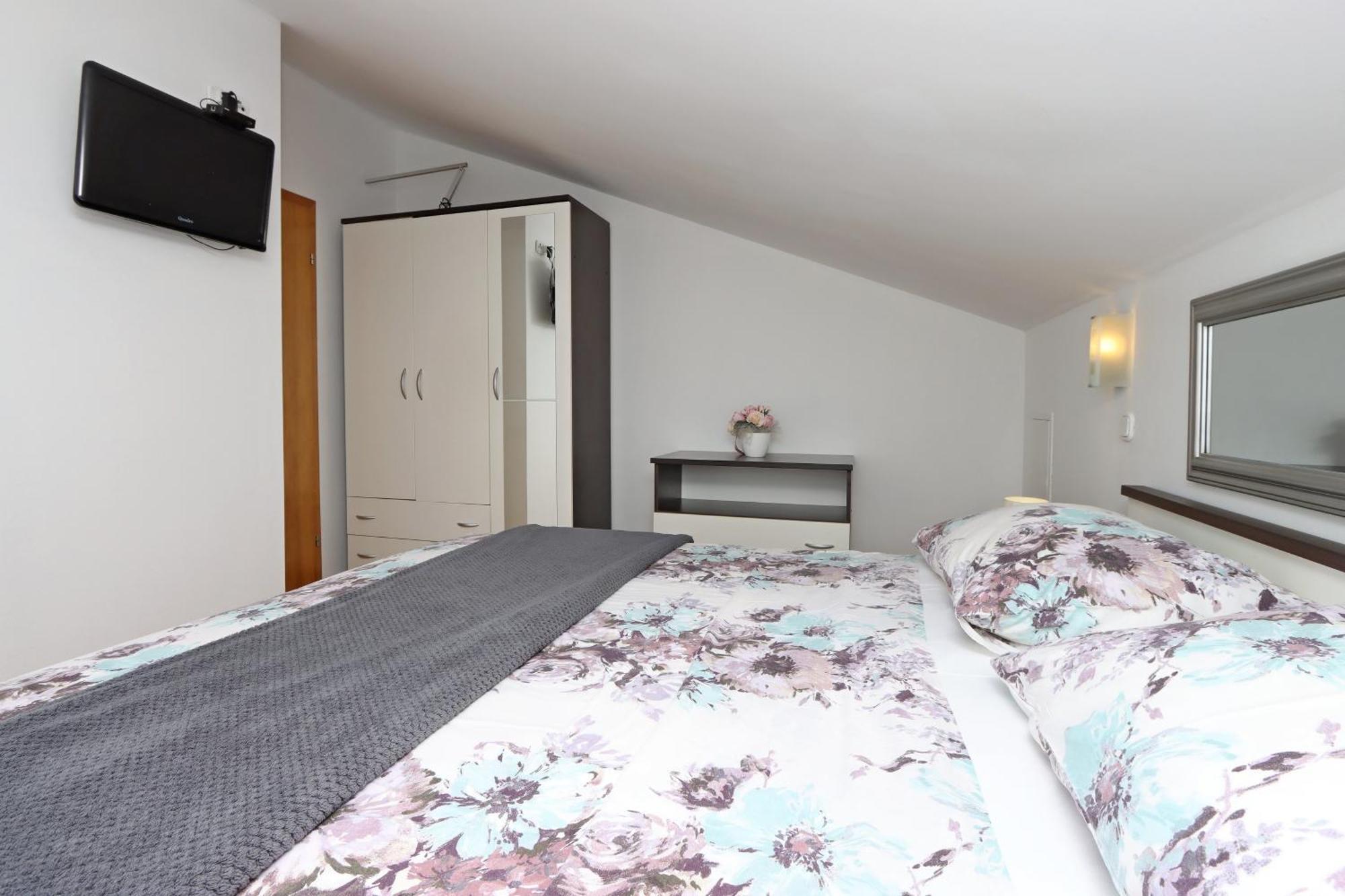 Seaside Apartments With A Swimming Pool Pag - 6412 파그 객실 사진
