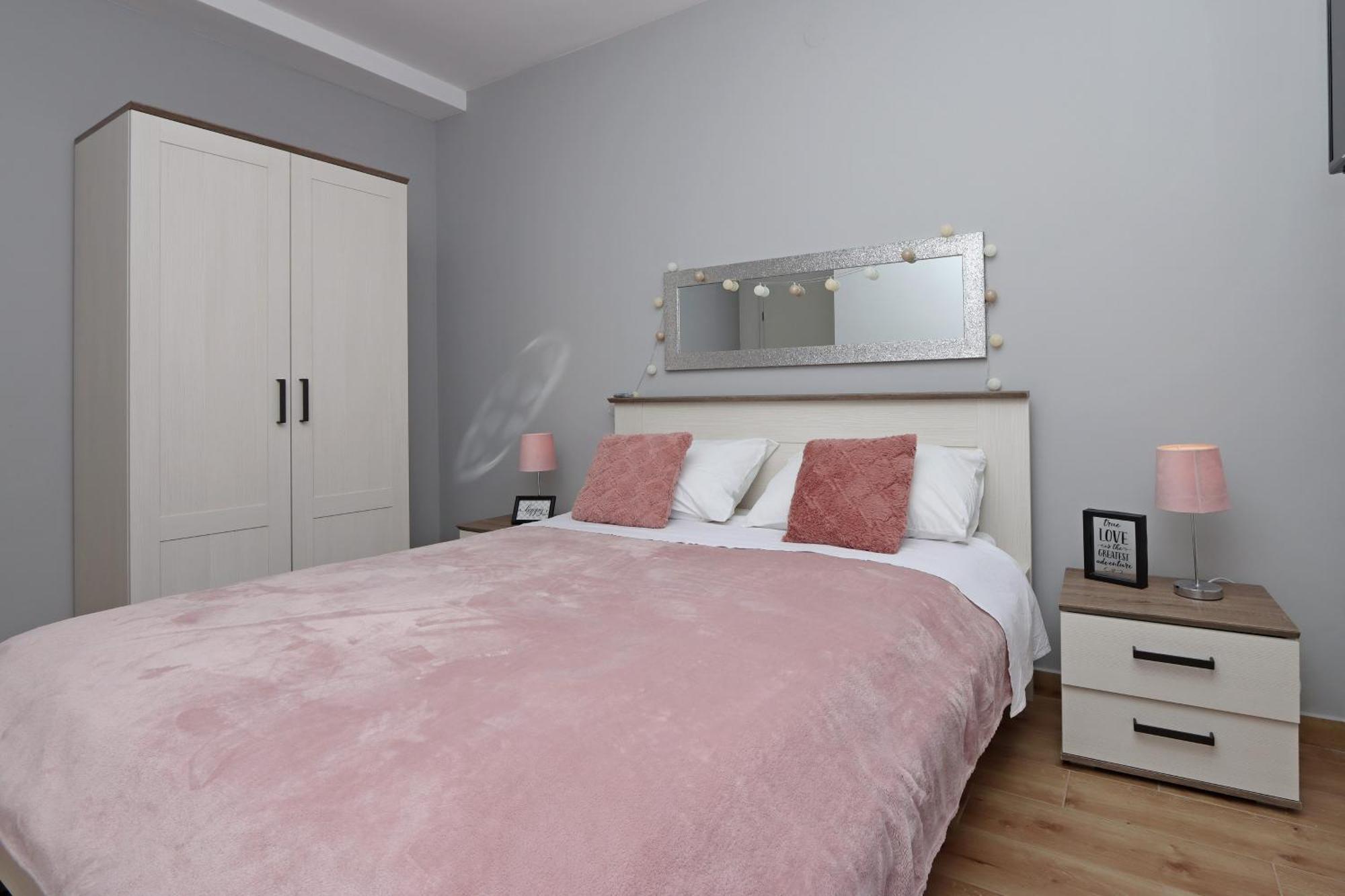 Seaside Apartments With A Swimming Pool Pag - 6412 파그 객실 사진