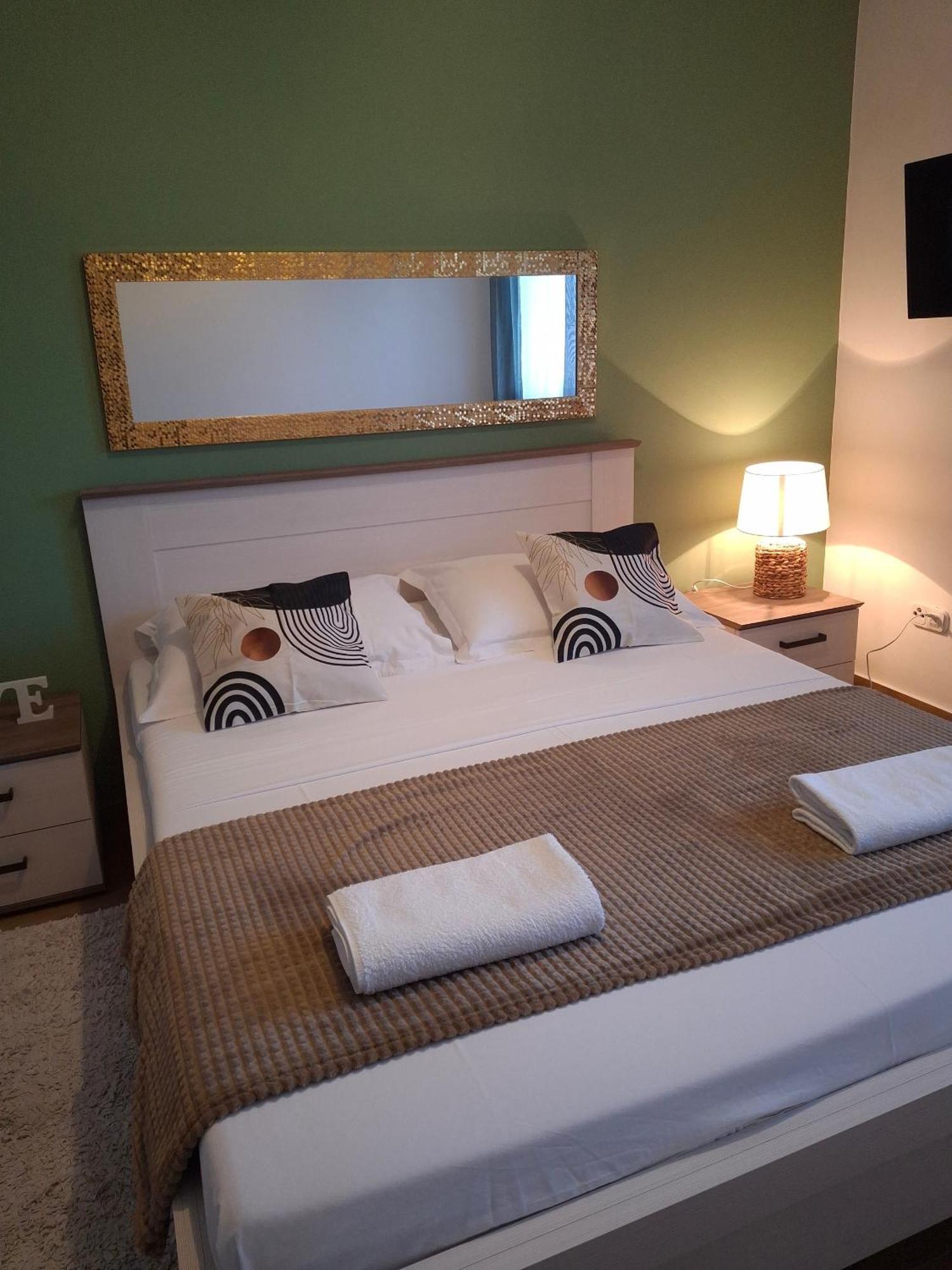 Seaside Apartments With A Swimming Pool Pag - 6412 파그 객실 사진